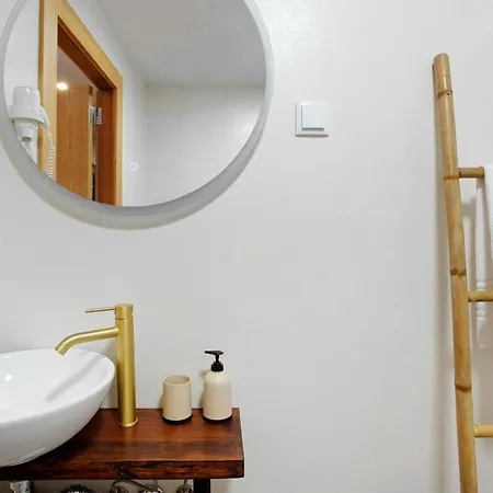 Апартаменты Shelter -